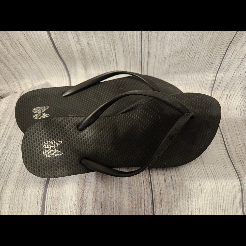 Victoria's Secret Black Flip Flops